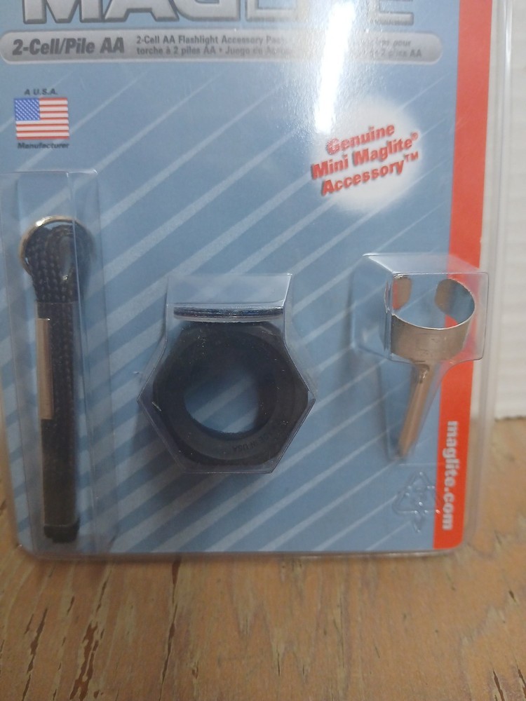 Mini Maglite Flashlight Accessory Pack AA 2-Cell 108-000-446 AM2A016 New