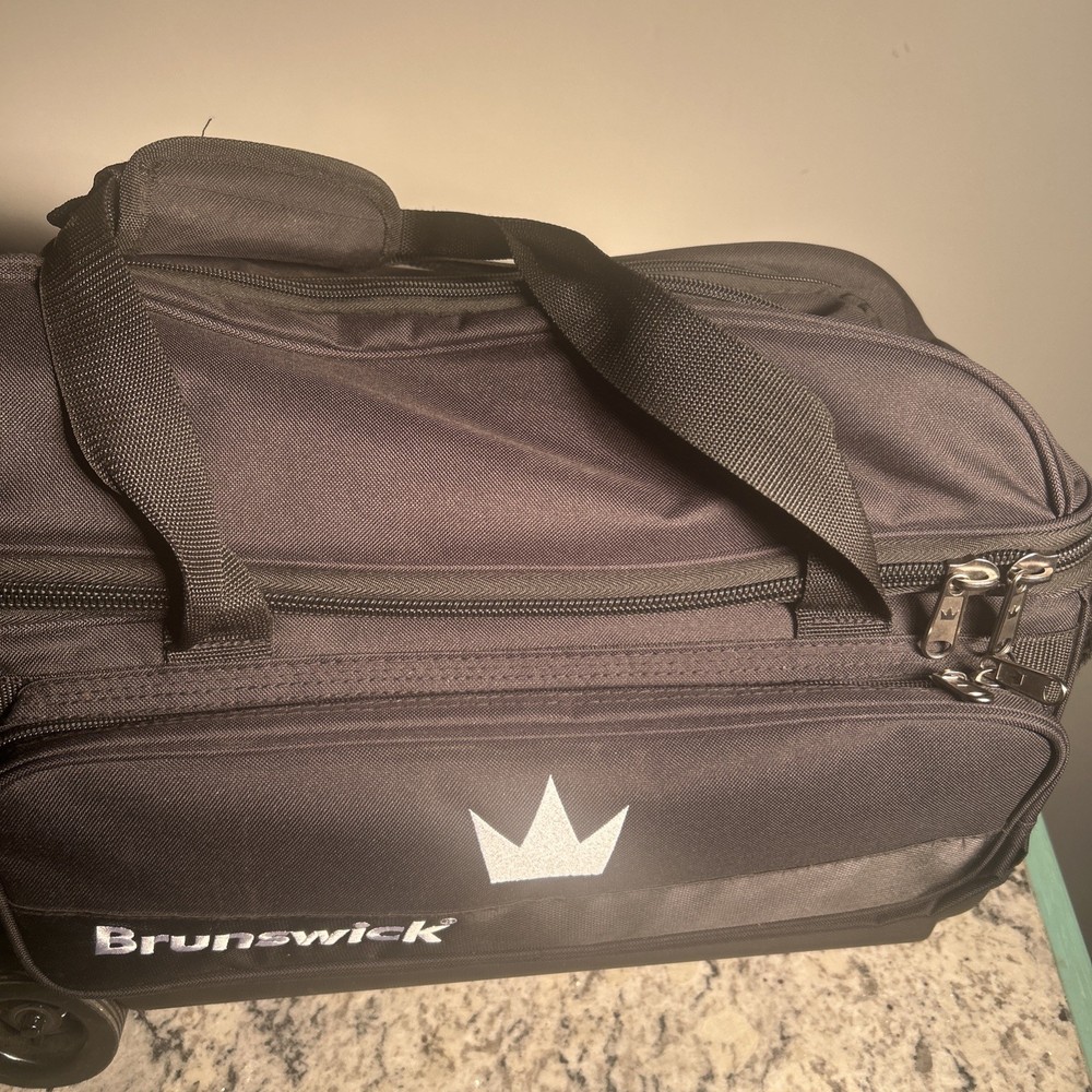 Brunswick 2 Bowling Ball Rolling Bag Telescoping Handle Black