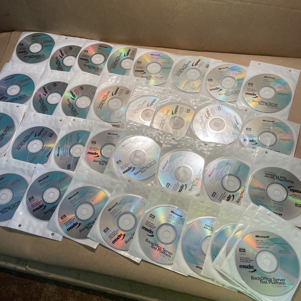Microsoft MSDN Back Office Server Test Platform Discs 1-35 Jan. 2000 Euro Pack I