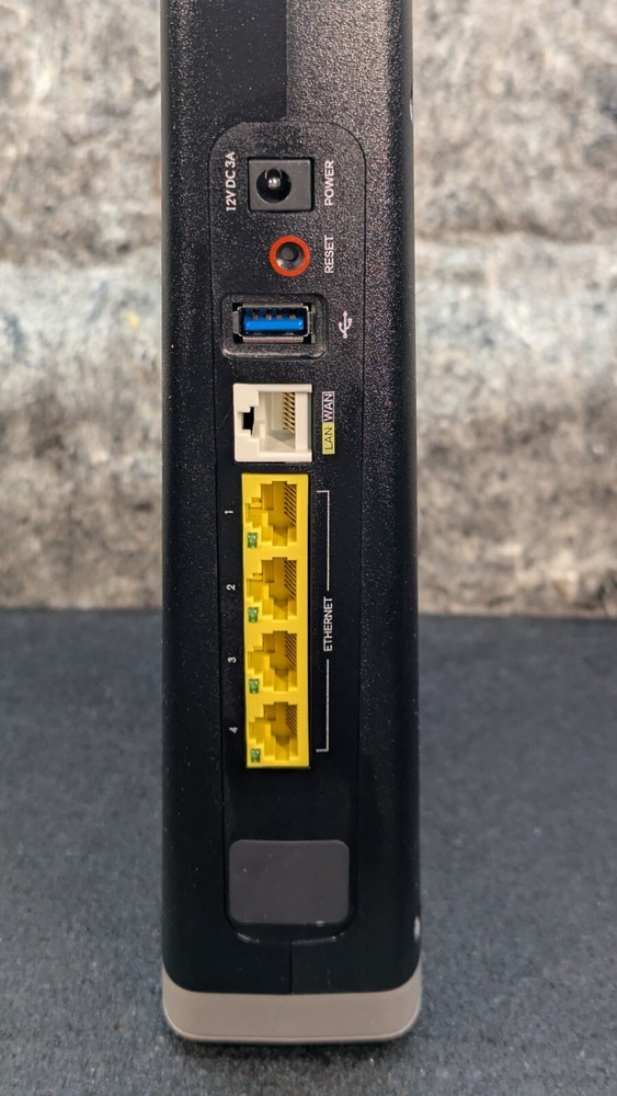 Zyxel DX4510-B0 Series Router - Powers On