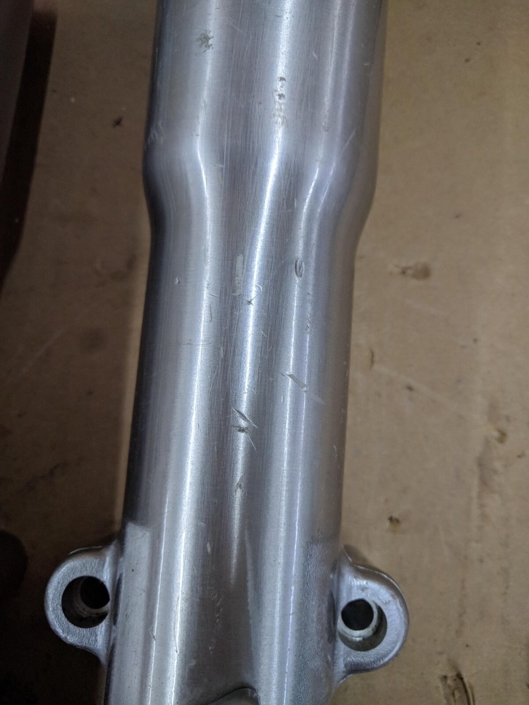2000-2006 Harley-Davidson Softail Heritage Fat Boy Fork Lower Sliders READ