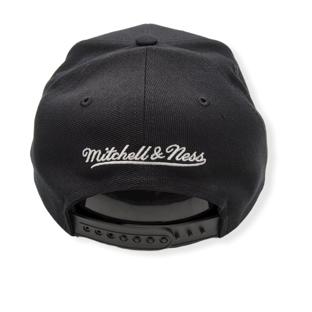 Mitchell & Ness Brooklyn Nets Team Script 2.0 Adjustable Snapback Hat Cap