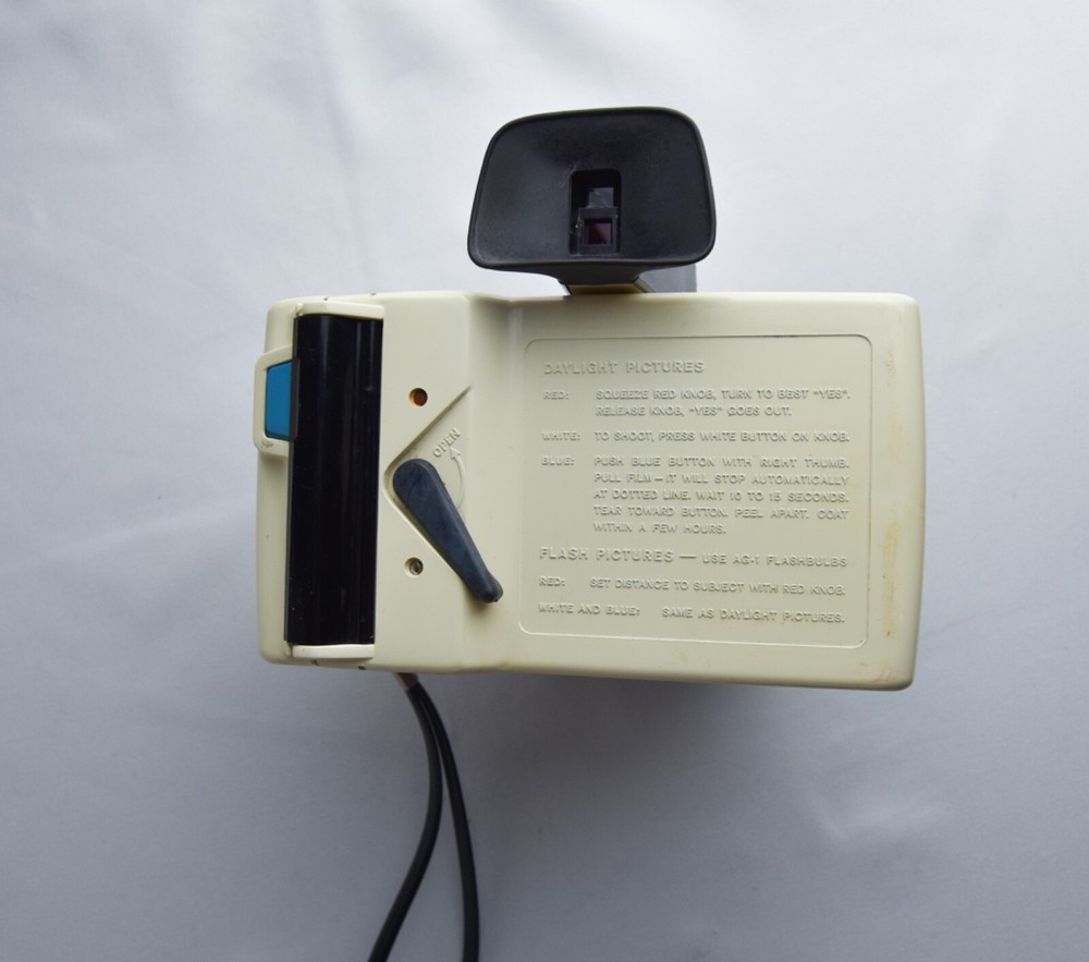 Polaroid Land Camera Swinger Model 20
