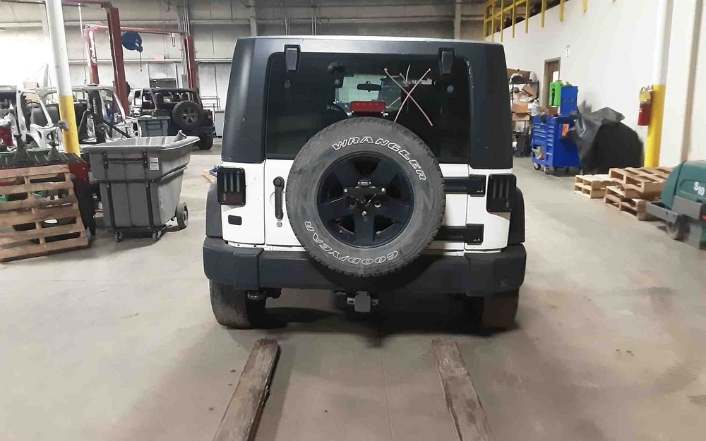 Used Windshield Frame fits: 2010 Jeep Wrangler Grade A