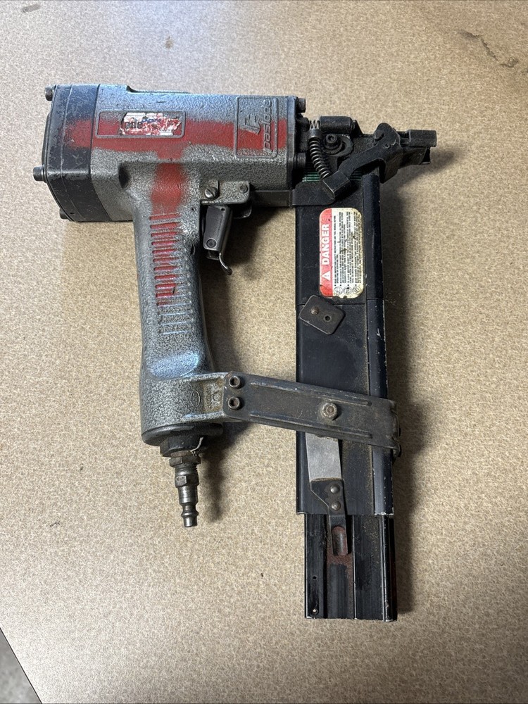 Paslode Stapler Staple Gun!! ITW PASLODE!! FREE SHIPPING! G3