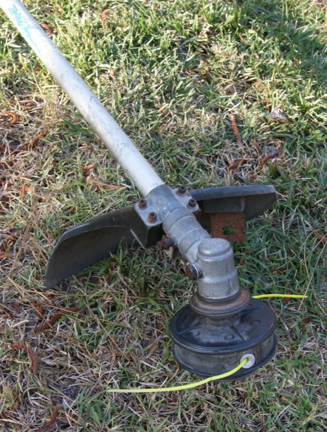 SHINDAIWA T270 STRING TRIMMER