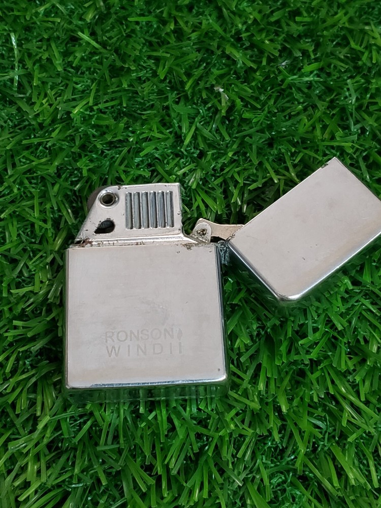 Lighter Vintage Ronson Lighter Windii Wind Protected Lighter - Sparks