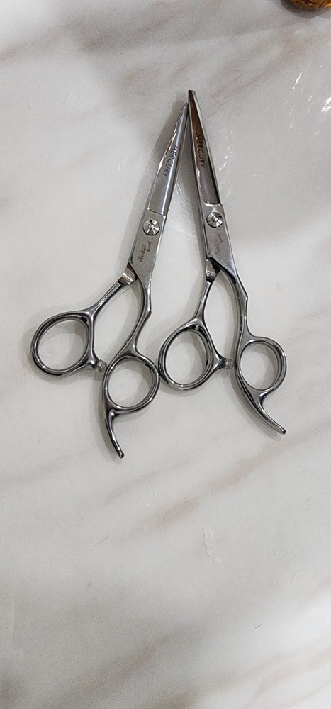 SCISSORS J MADE IN GERMANY