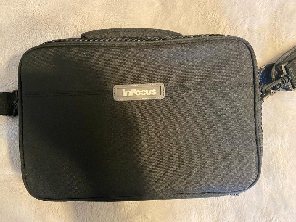 InFocus IN1116 Portable Projector