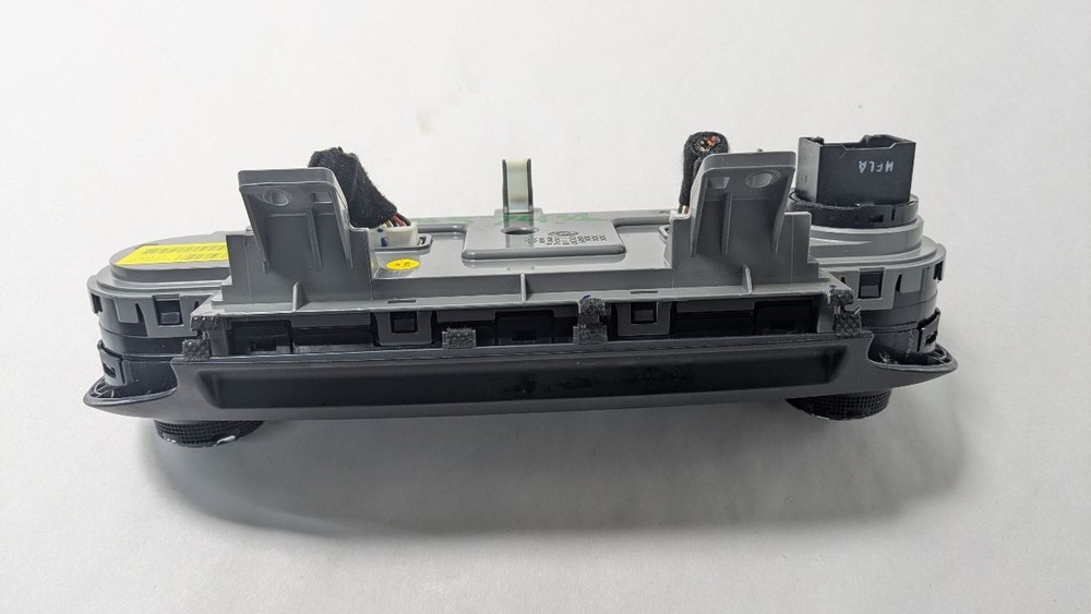 Used A/C Selector Switch fits: 2018 Kia Sorento front manual temperature control