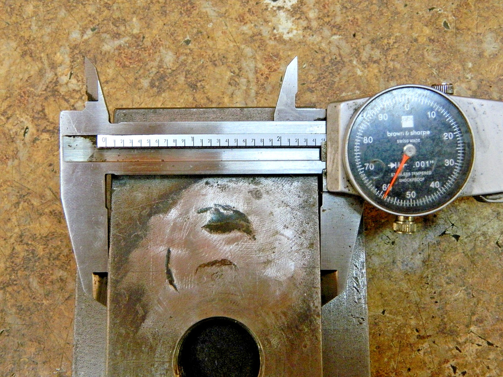 ALORIS TOOL POST Model D Piston Style With "Tee" Nut and Stud 17" - 48" Swing