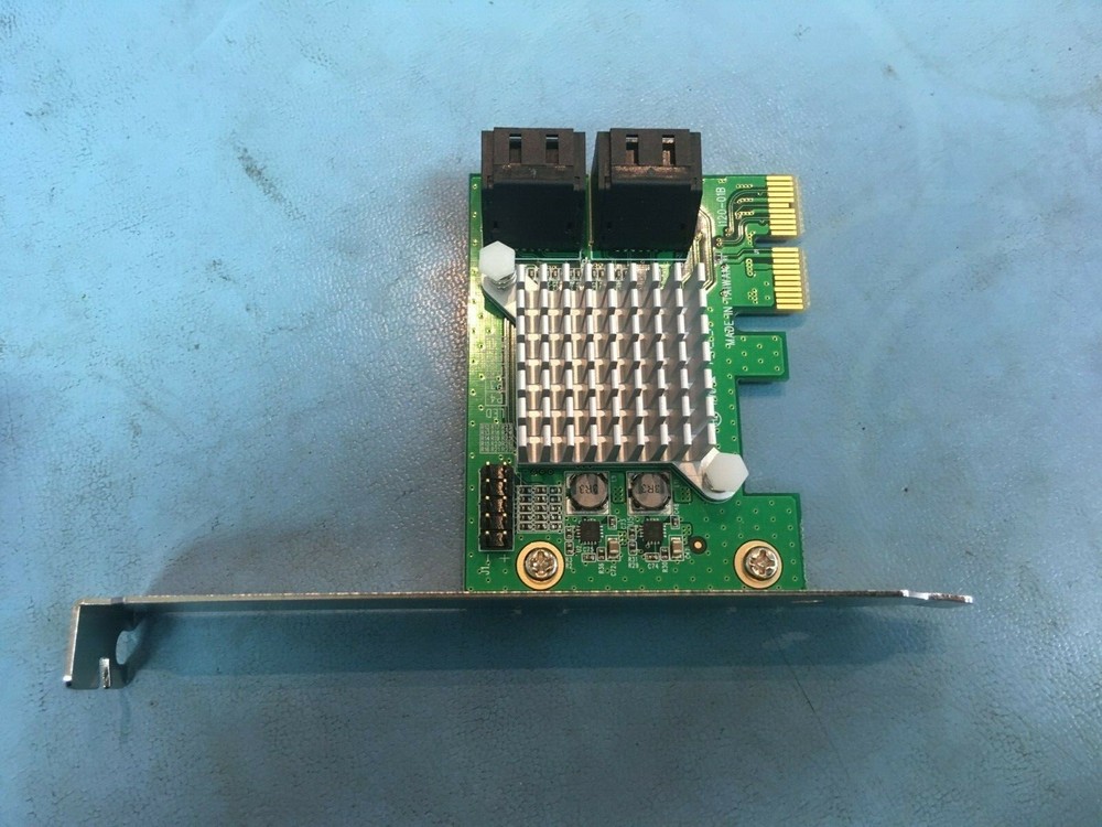 StarTech PEXSAT34RH 4 Port PCI Express 2.0 SATA III 6Gbps RAID Controller Card