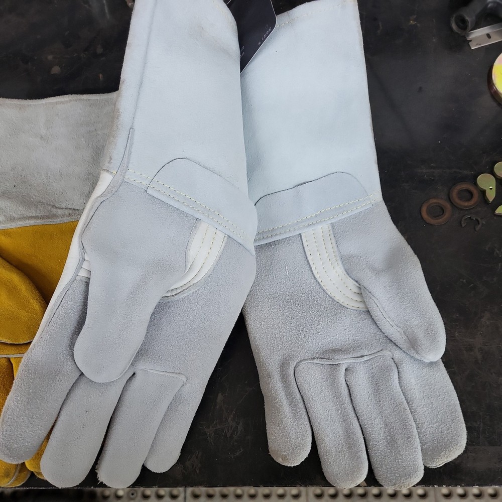 3 sets of welding gloves
