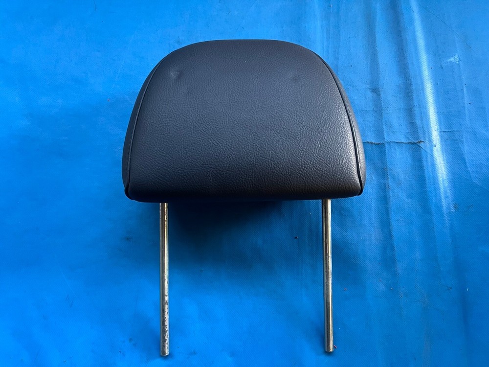 MG ZR Leather/Cloth Headrest (Front) Red Monaco