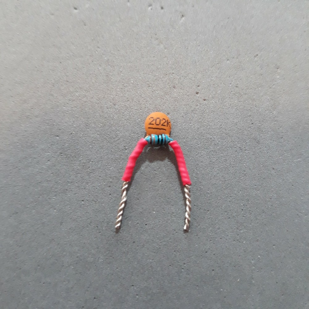 TREBLE BLEED KING  .002uF cap, 100K-ohm res in parallel RED