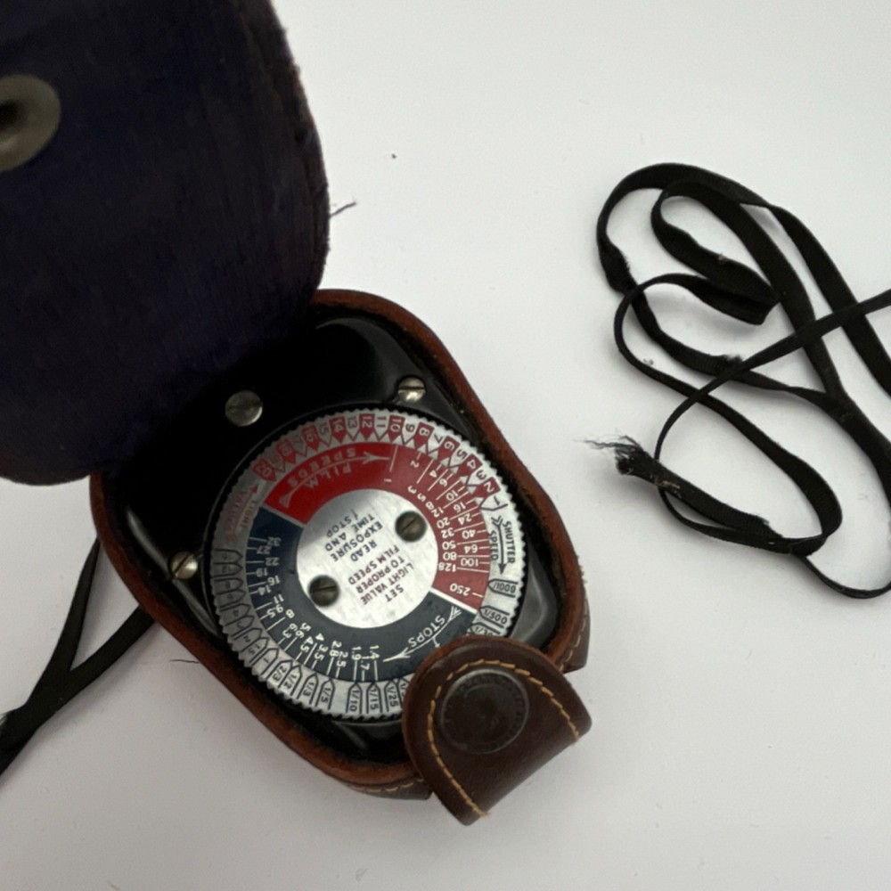 Retro Marvel Analog Photography Light Meter + Case & Vintage Camera Flash Unit!