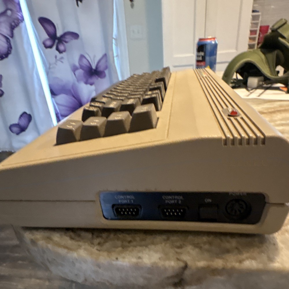 Commodore 64 Vintage Home Computer Classic 8-Bit Personal Computer Retro Model