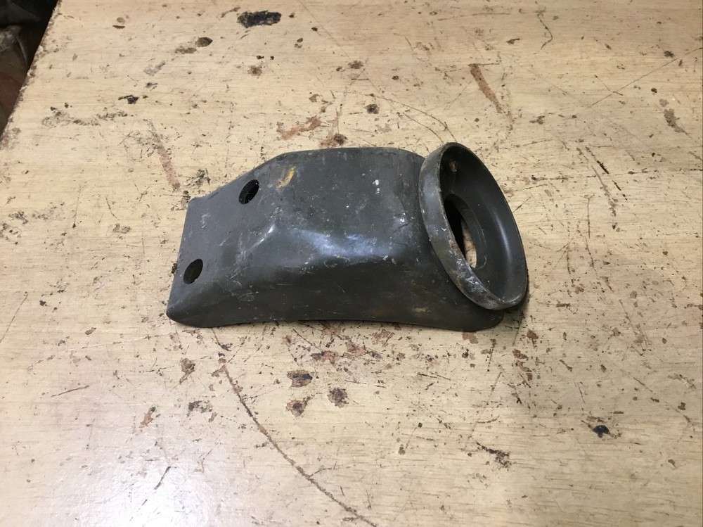 Studebaker Weasel M29/C Bracket, Mounting Engine Front Support Assy., Right