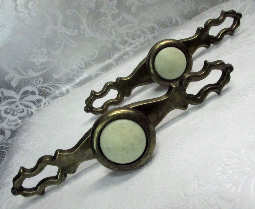 Vintage Brass DRAWER PULLS Knobs Button Handle w Back Plates Canada CK3144 SP13