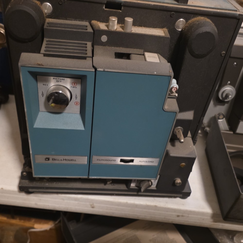 Bell & Howell Filmosound Autoload 16mm Movie Projector Blue Gray Desktop