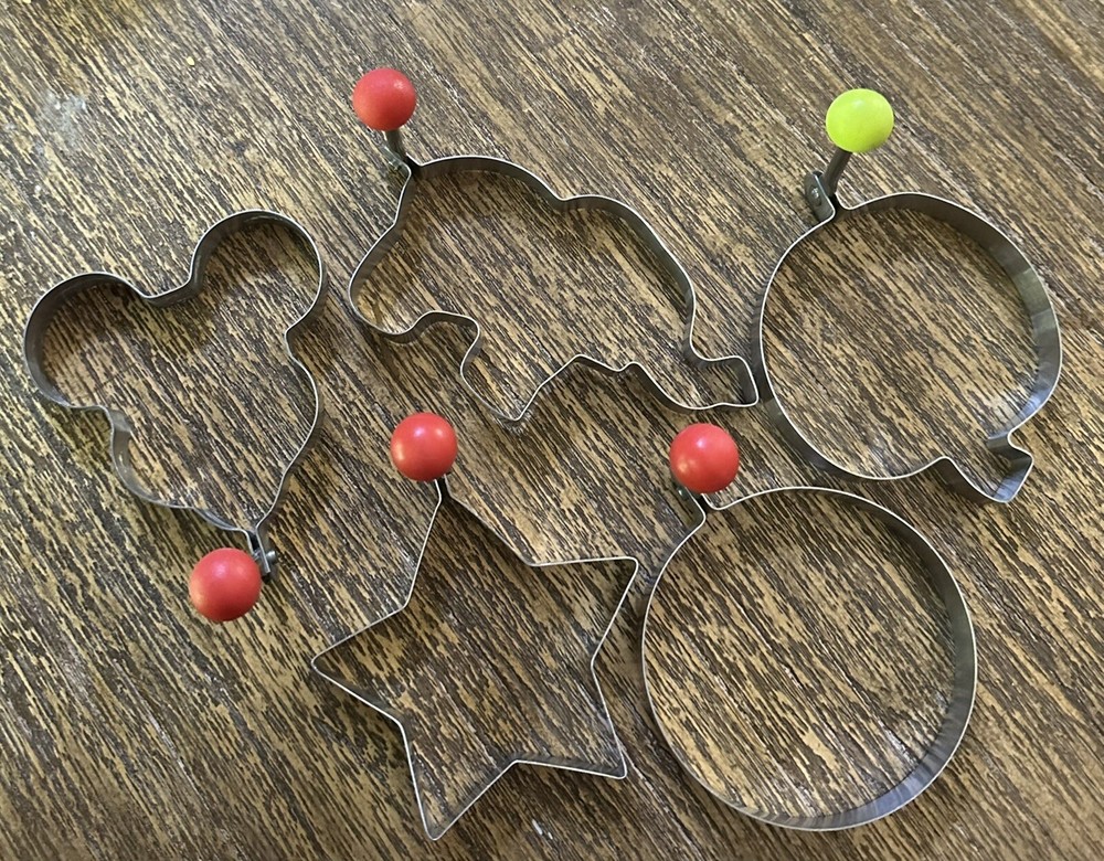 Egg/Pancake Mold Would 5 Designs Kitchen Sudios Mickey Mouse Elephant Star, +