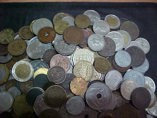 DELUXE 4 LB WORLD COIN MIXTURE