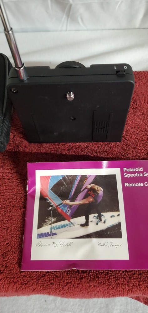 Polaroid Remote Trigger System 7020 Transmitter and 7030 Receiver With Case