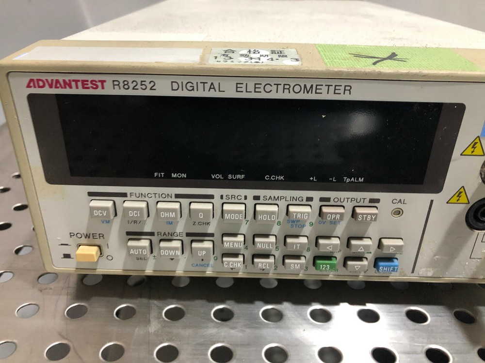 Advantest R8252 Digital Electrometer
