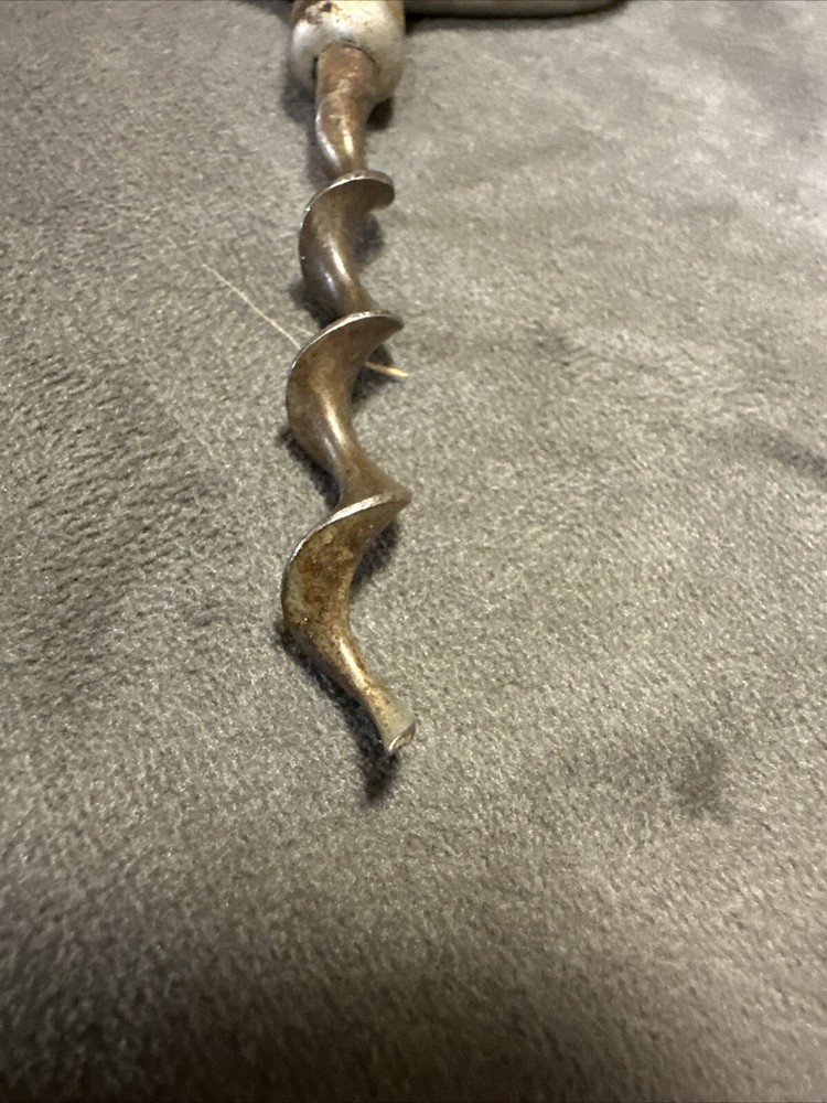 VINTAGE Metal Pull Style Corkscrew