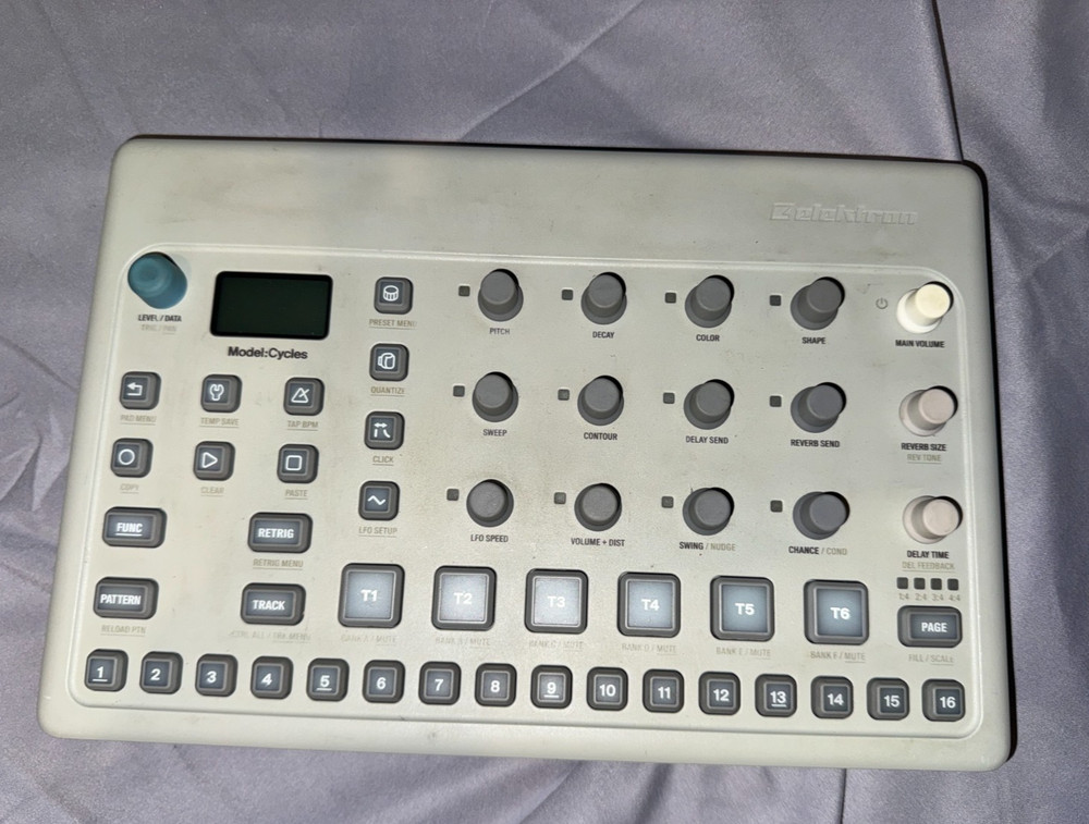 Elektron Model: Cycles Groovebox Drum Machine Synthesizer