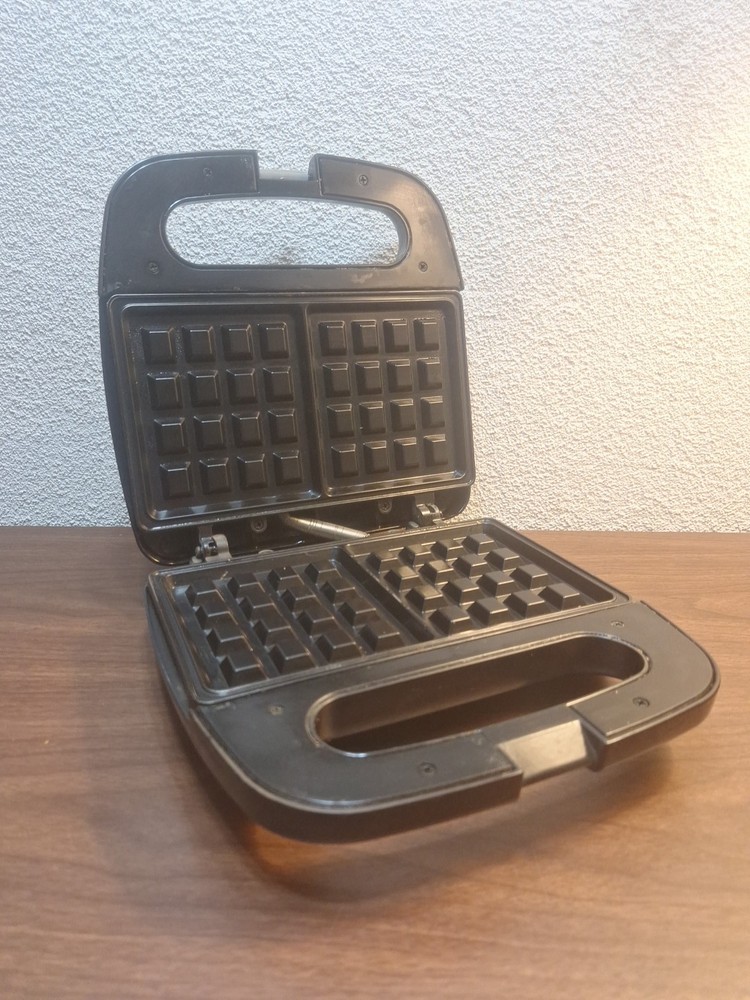 Multi Functional Mini Waffle Sandwich Cake Maker Household Breakfast Electric