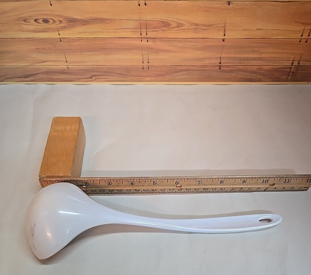 Koyo 6002 White Hard Plastic Ladle; China
