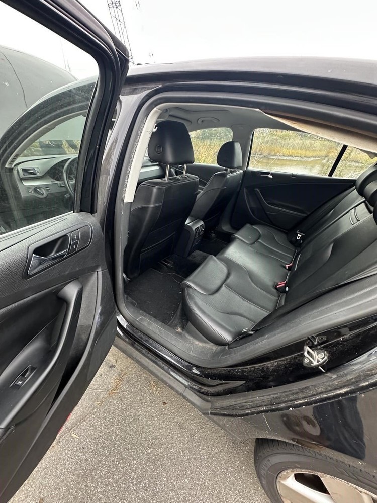 PASSAT 2008 Glove Box OEM