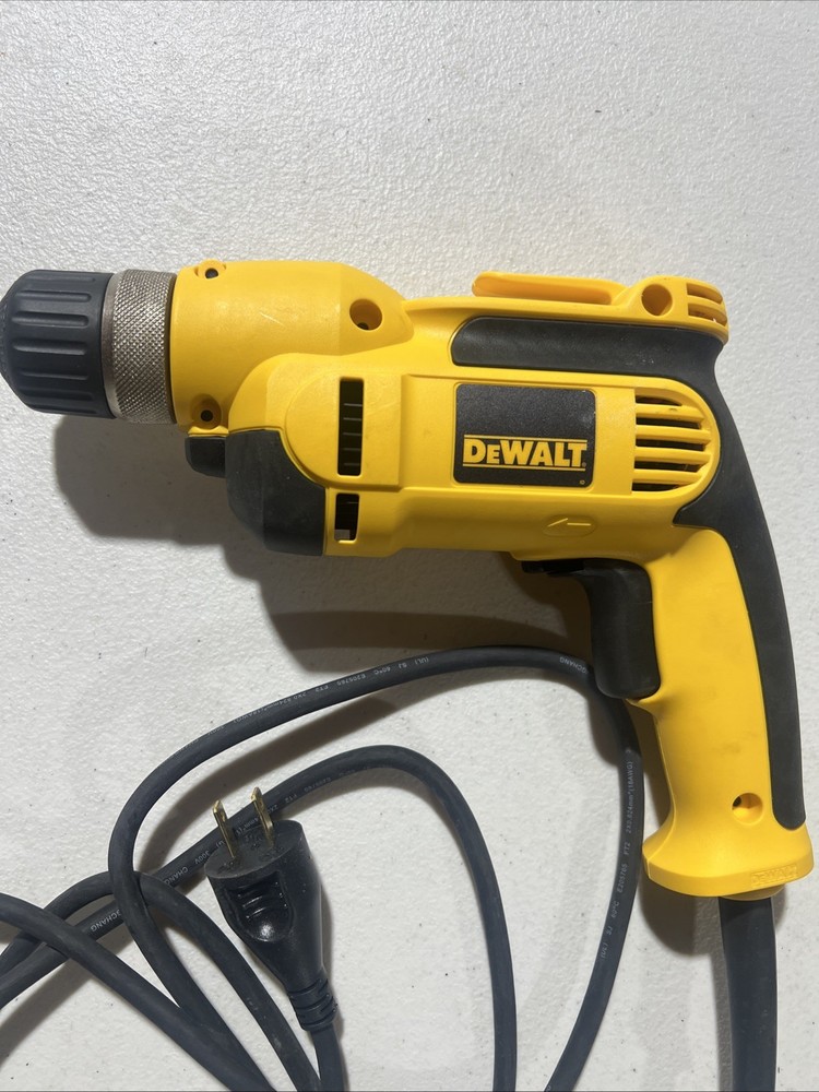 DEWALT DWD110K 3/8 inch Variable Speed Reversible Grip Drill Kit