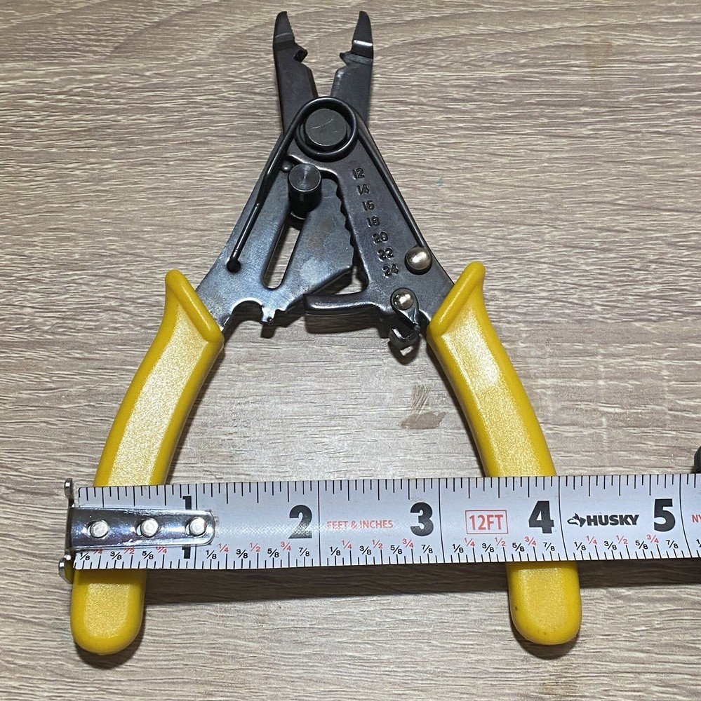 Slim Nose Wire Stripper