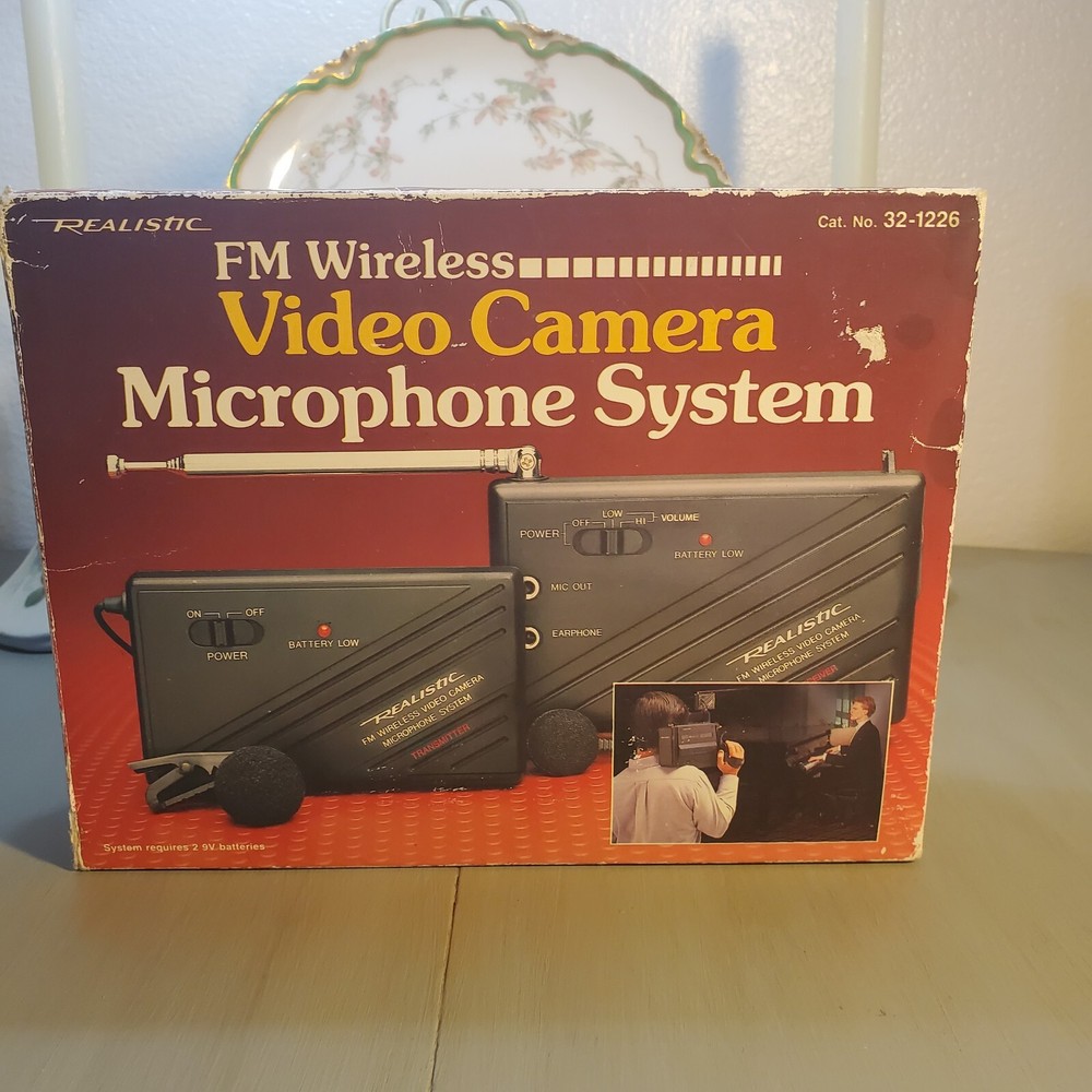 Vtg 1988 Realistic Video Camera Microphone System FM Wireless AS-IS SHIPS FREE