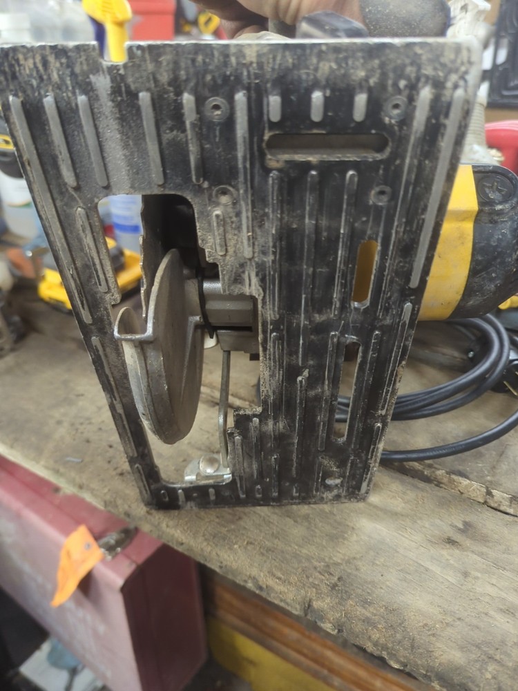 DEWALT Corded Circular Saw DW359