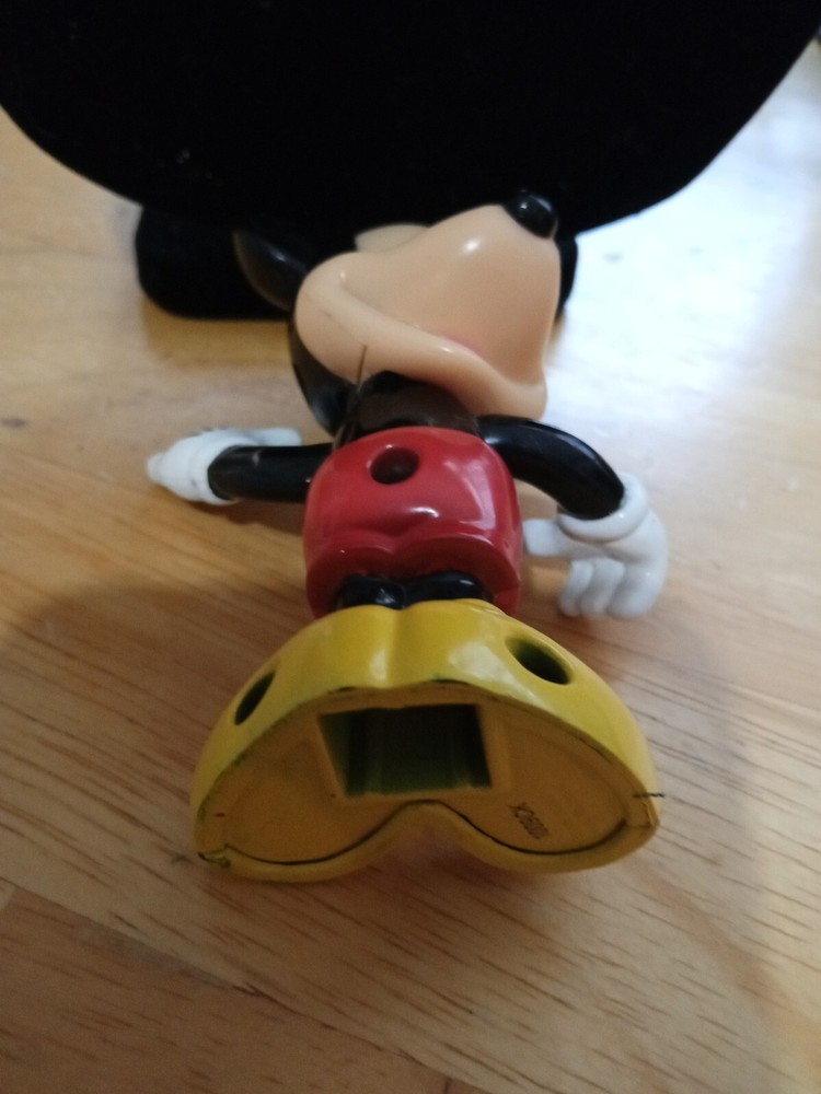 3.5" Tall Disney Mickey Mouse With Movable Head & Arms
