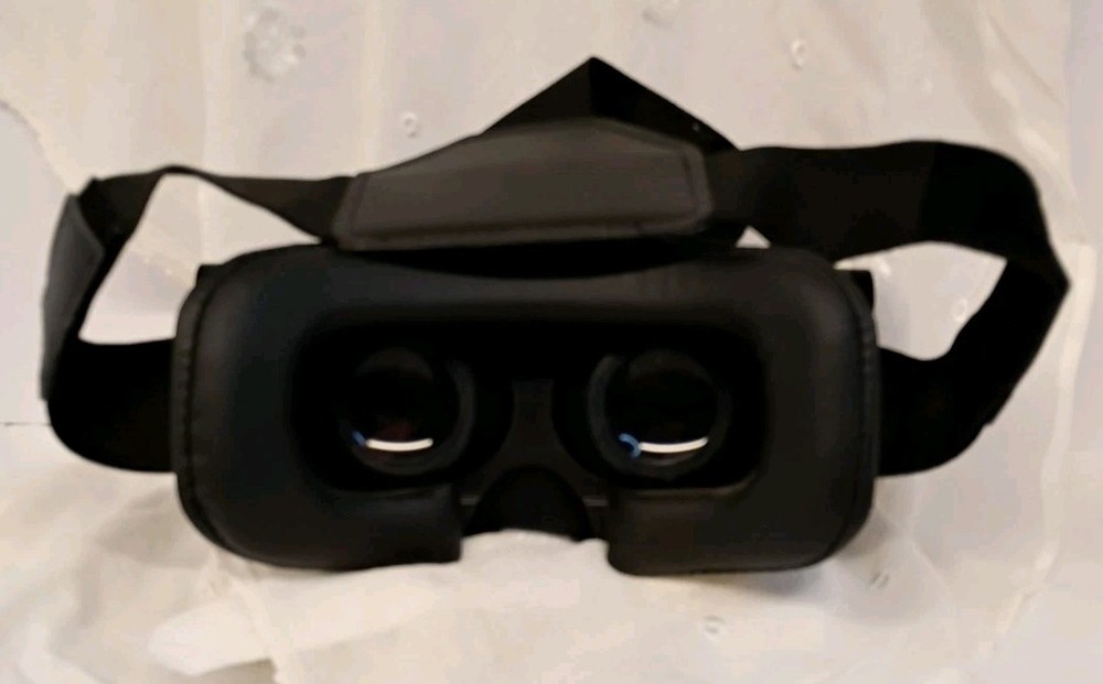 Infinite VR One Virtual Reality Smartphone Goggles