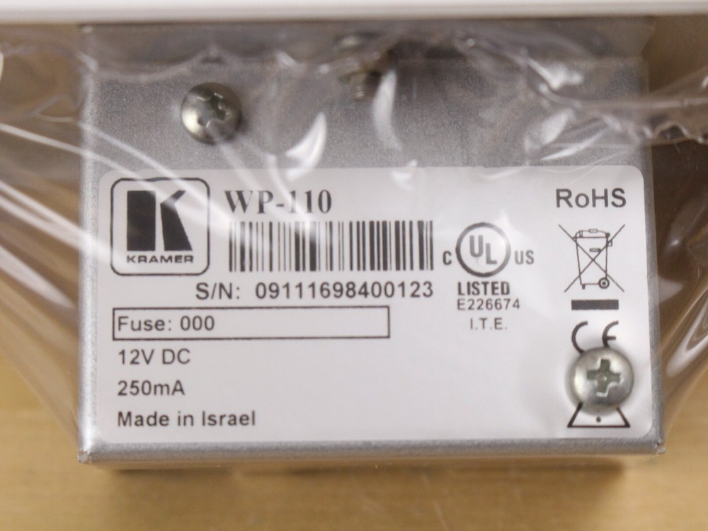 Kramer WP-110/U Active Wall Plate XGA Line Transmitter Computer Graphics Video