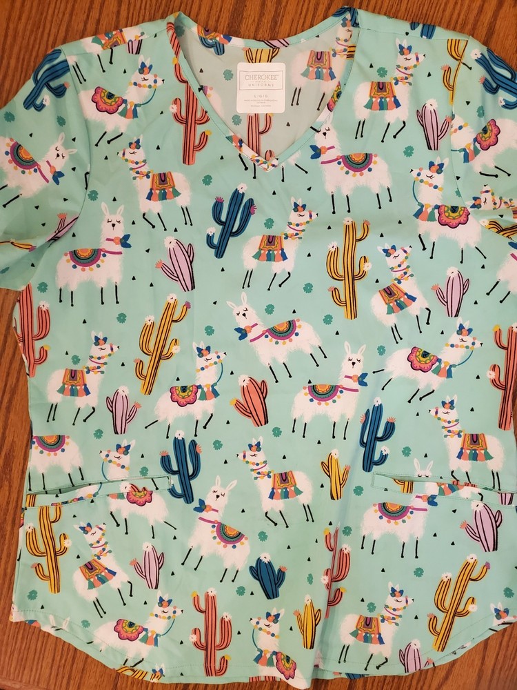 Cherokee Llama Scrub Top Lg!! EUC!! Green