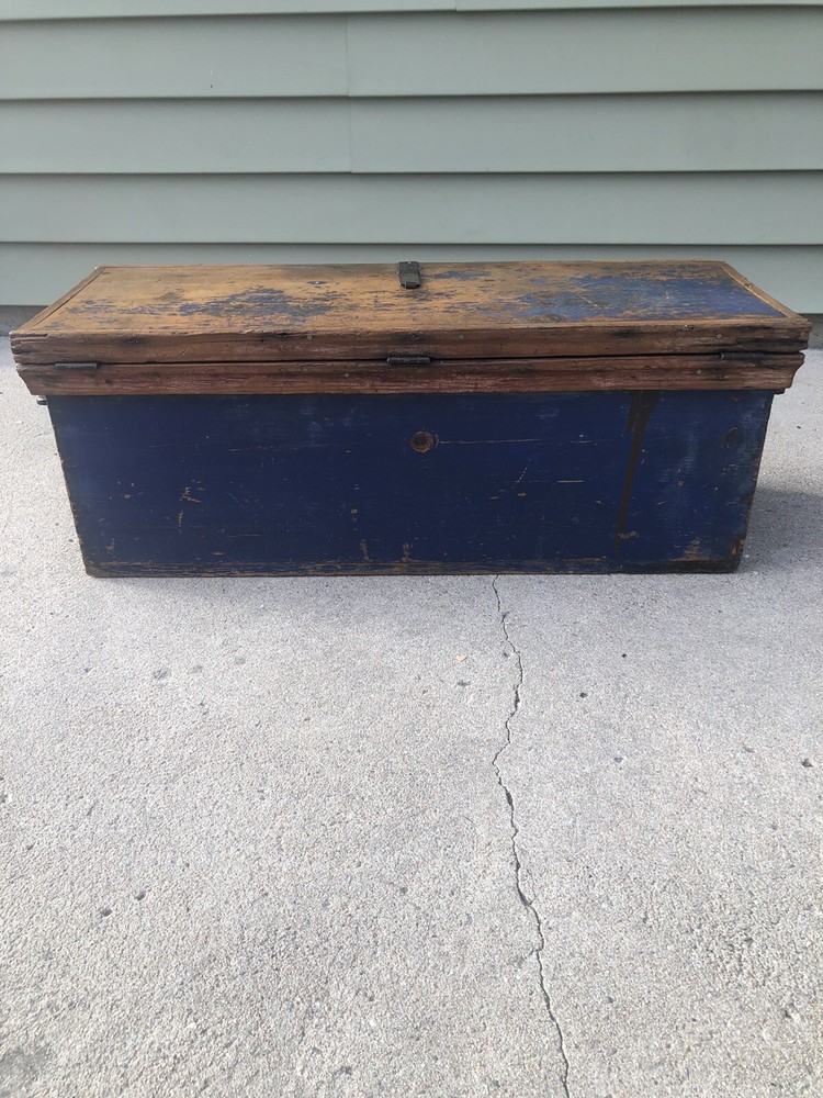Antique 1860-1890 Rustic/Primitive Norwegian Distressed Pine Trunk