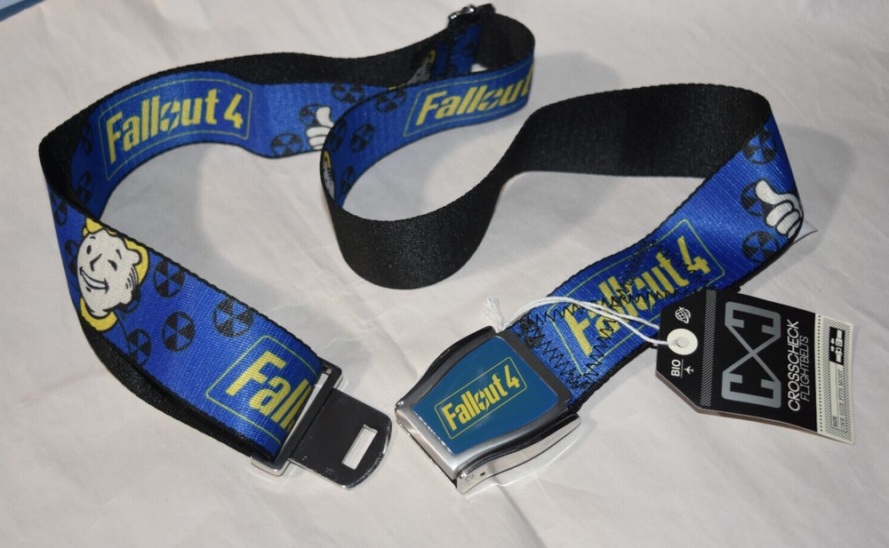 NWT Fallout 4 Bethesda Bioworld Crosscheck Flightbelt belt