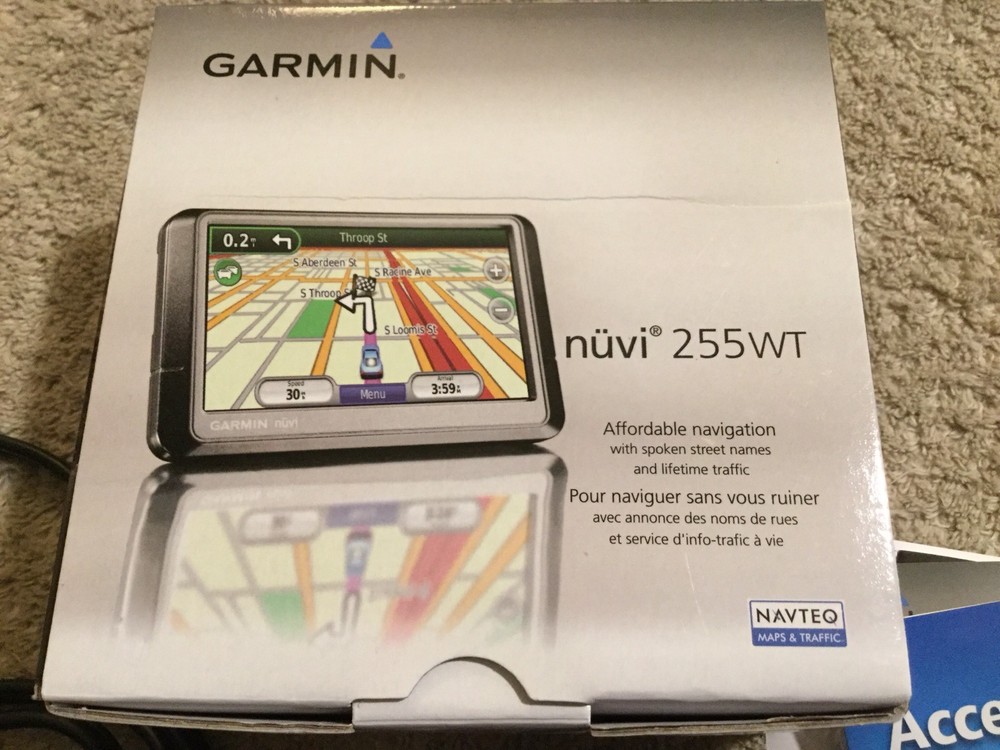GARMIN Nuvi 255WT Navigation GPS. Excellent Condition. Works Great.