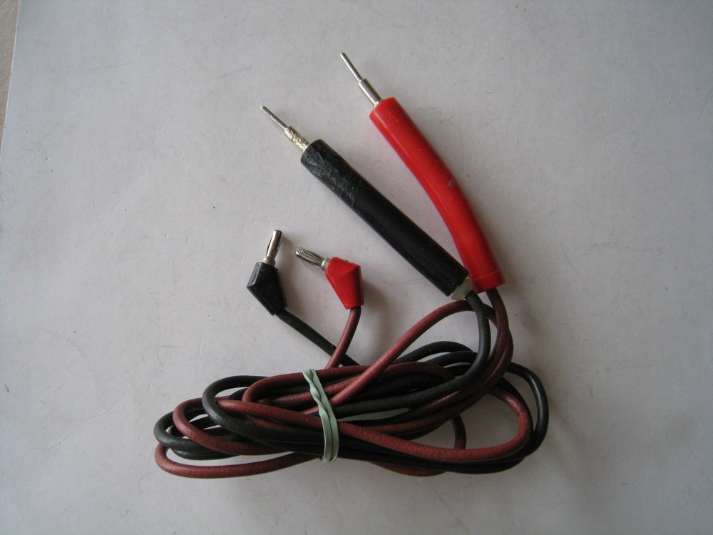 Vintage Multi-meter Model VOM 910 in Carrying Case w/ Leads