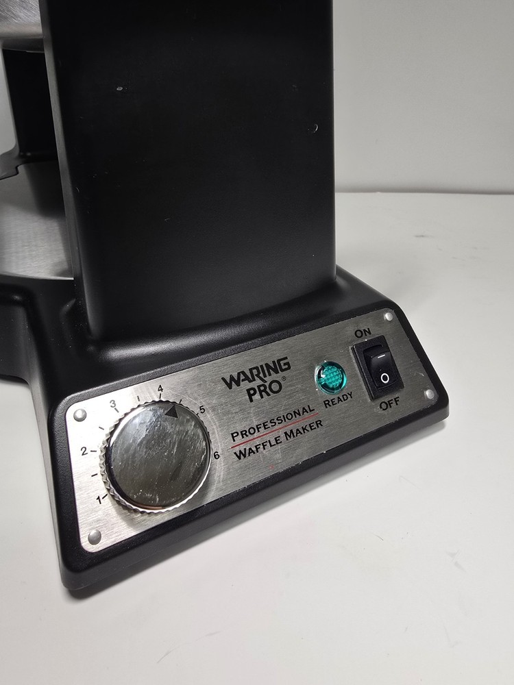 Waring Pro Belgian Waffle Maker Model WWM450PC Operational Free Ship