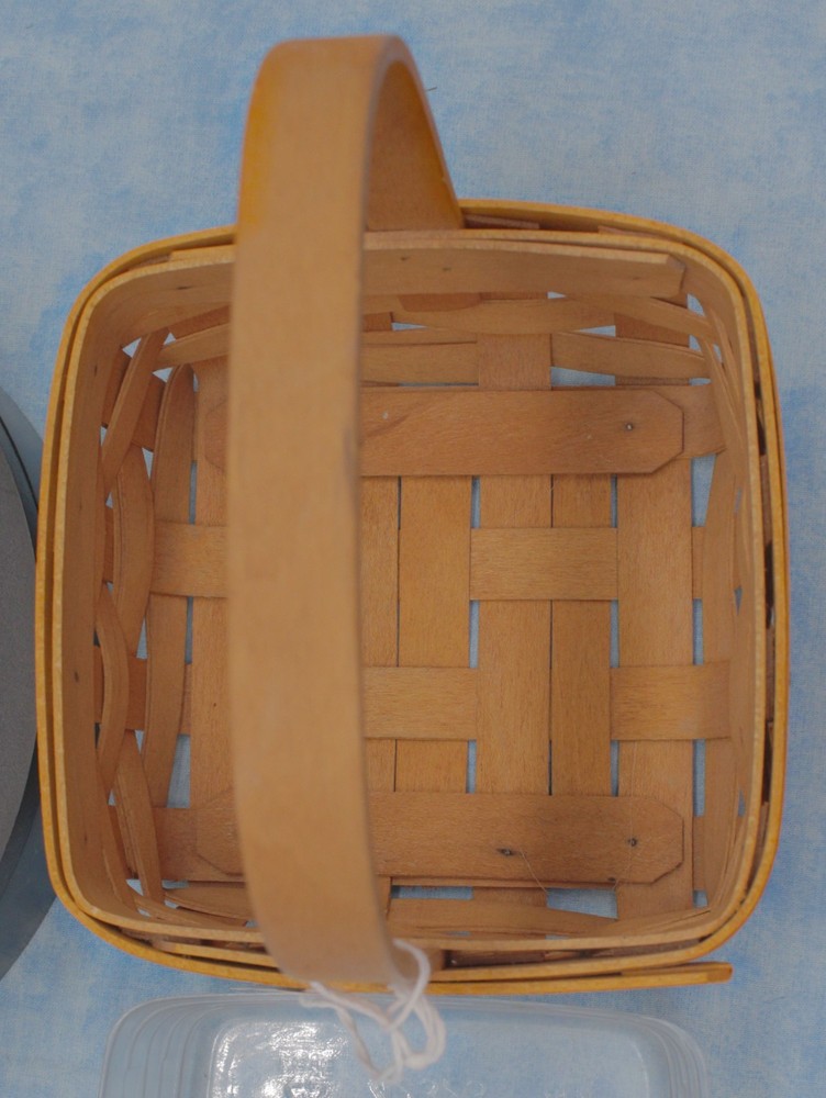 Longaberger 2002 Basket – 5.5"x5.5"x6" Fixed Handle with Protector
