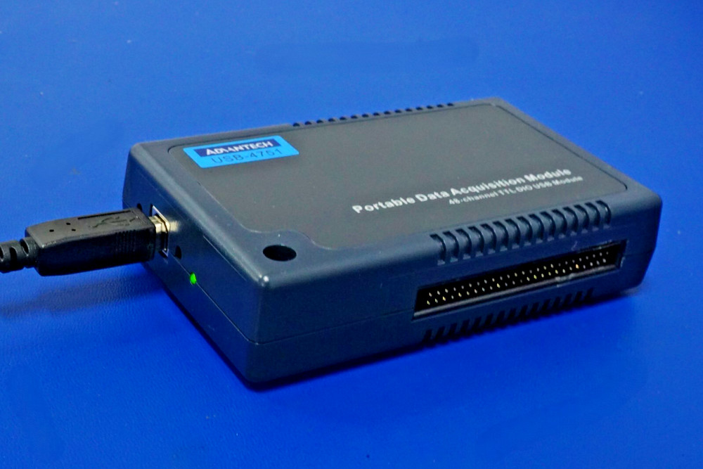 ADVANTECH USB-4751 Portable Data Acquisition Module 48Ch TTL DIO USB Module