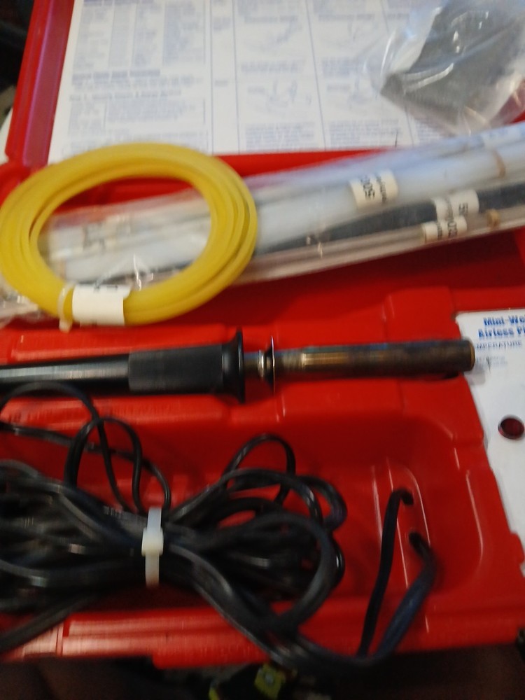Airless Plastic Welder #5500-HT w/ Case & With Welding Rods And Patching Wire