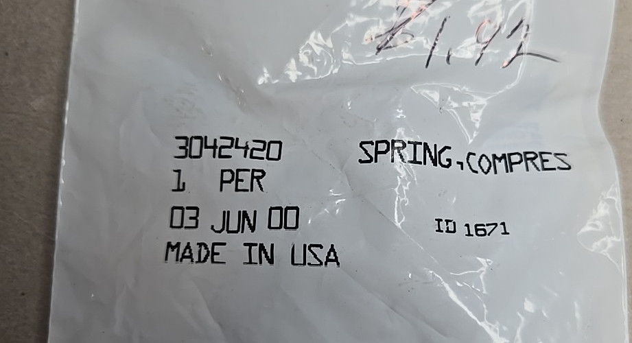CUMMINS SPRING,COMPRESSION 3042420 (4QTY)
